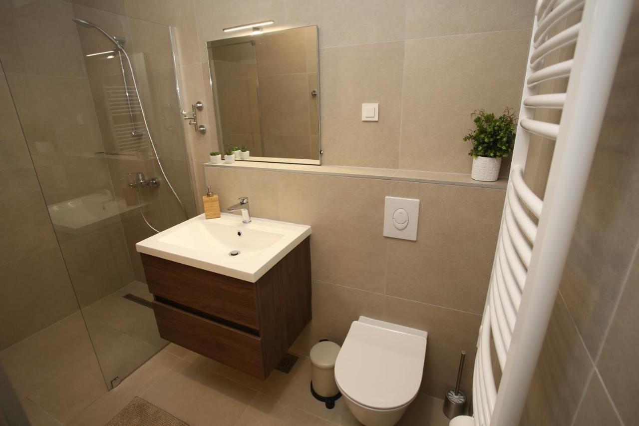 Apartmani Tri Bunje Tribalj 外观 照片