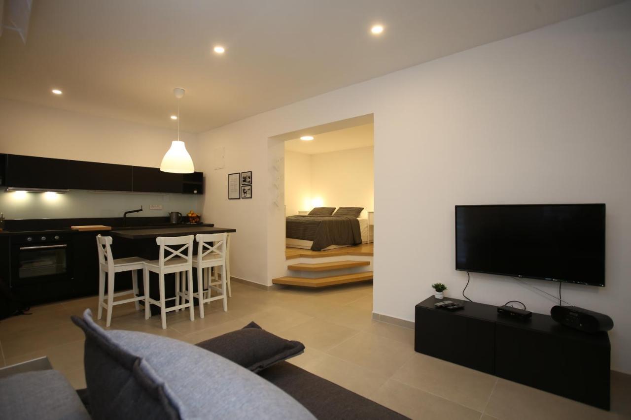 Apartmani Tri Bunje Tribalj 外观 照片