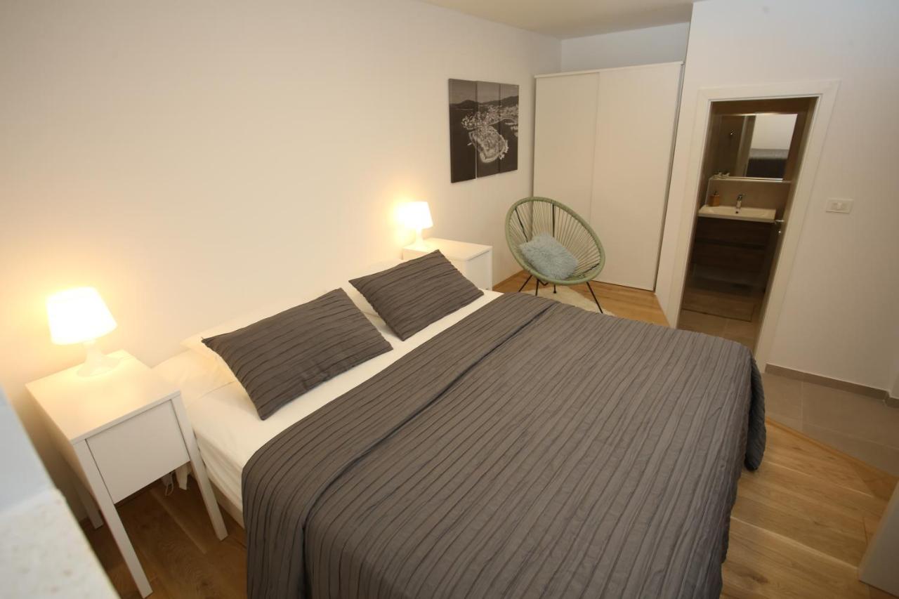 Apartmani Tri Bunje Tribalj 外观 照片