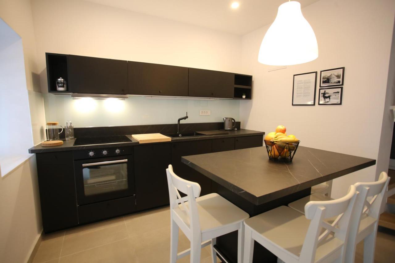 Apartmani Tri Bunje Tribalj 外观 照片