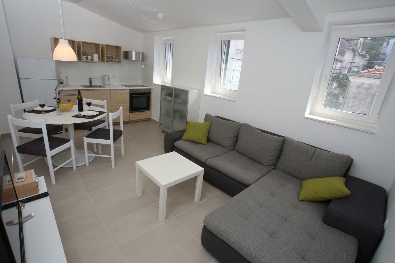 Apartmani Tri Bunje Tribalj 外观 照片