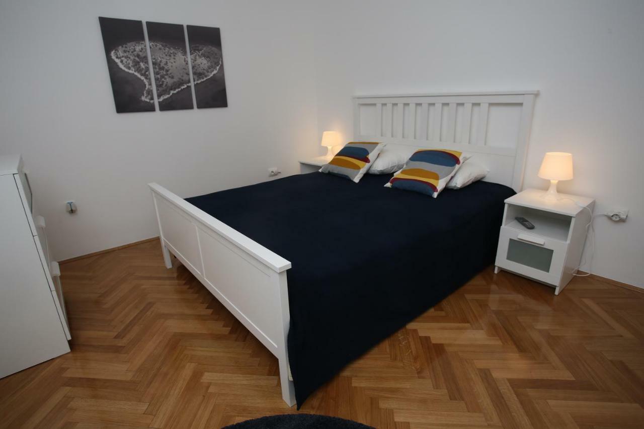 Apartmani Tri Bunje Tribalj 外观 照片