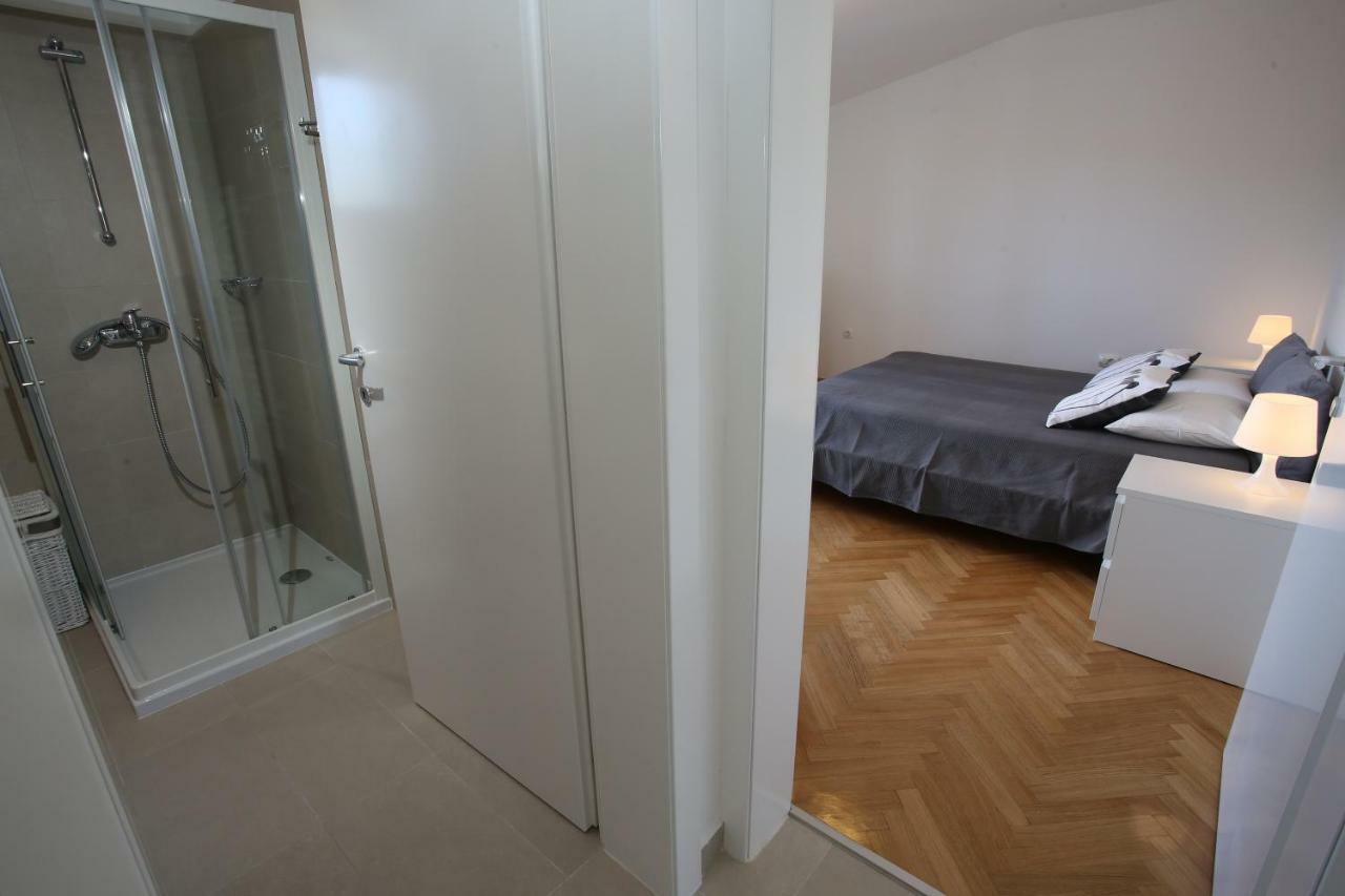 Apartmani Tri Bunje Tribalj 外观 照片